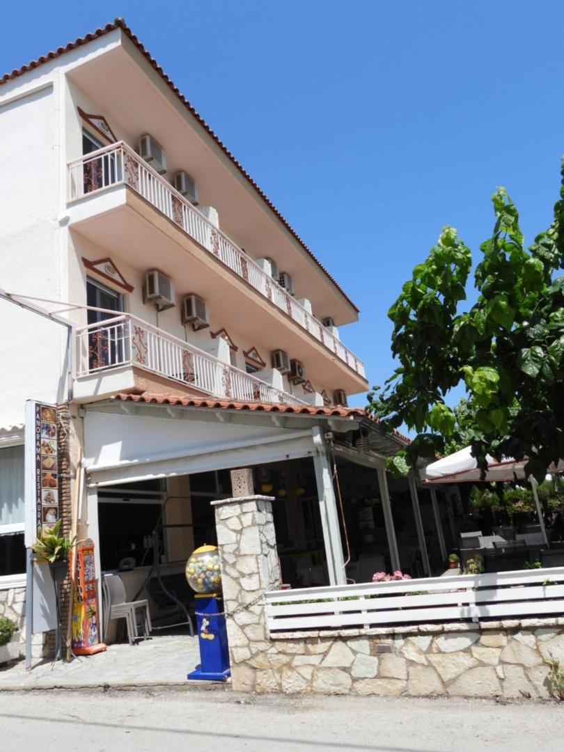 Panorama Hotel - Restaurant Diakopto Luaran gambar